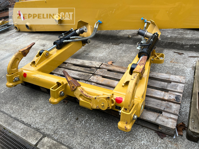 Cat 3-Zahn Heckaufreißer - Ripper pour Engins de chantier: photos 1 Cat 3-Zahn Heckaufreißer - Ripper pour Engins de chantier: photos 1