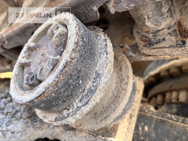 Pelle sur chenille Cat 336-08: photos 9