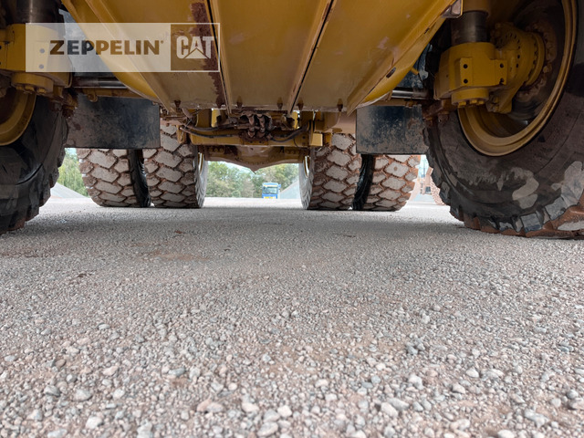 Tombereau rigide Cat 775G: photos 11