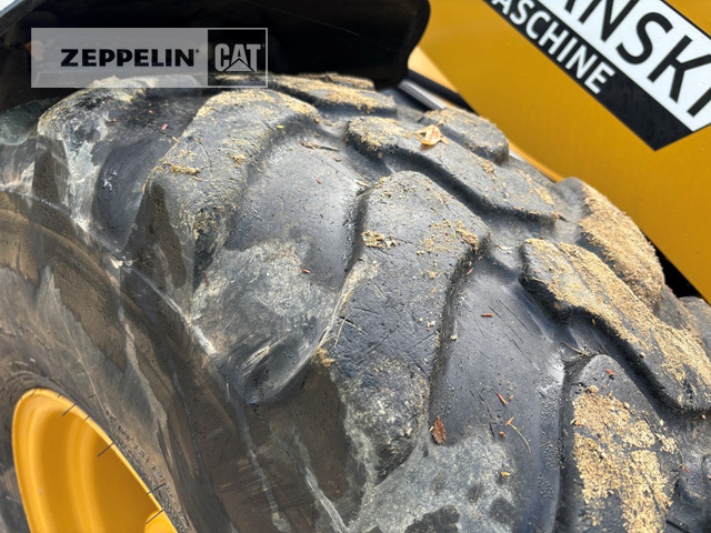 Chargeuse sur pneus Cat 908M: photos 24