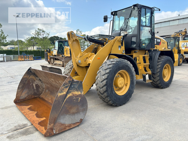 Cat 918M - Chargeuse sur pneus: photos 1 Cat 918M - Chargeuse sur pneus: photos 1