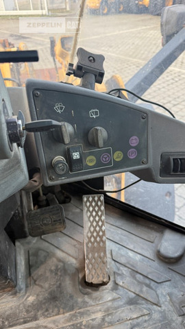 Chargeuse sur pneus Cat 928G: photos 16