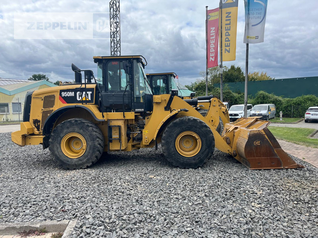 Cat 950M - Chargeuse sur pneus: photos 2 Cat 950M - Chargeuse sur pneus: photos 2