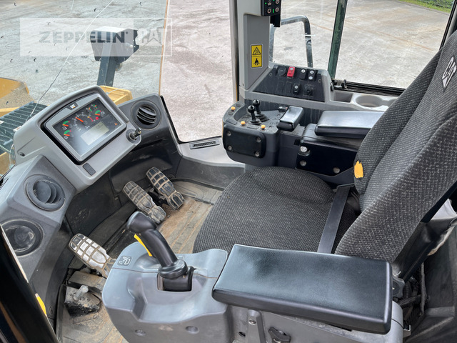 Chargeuse sur pneus Cat 966M: photos 22