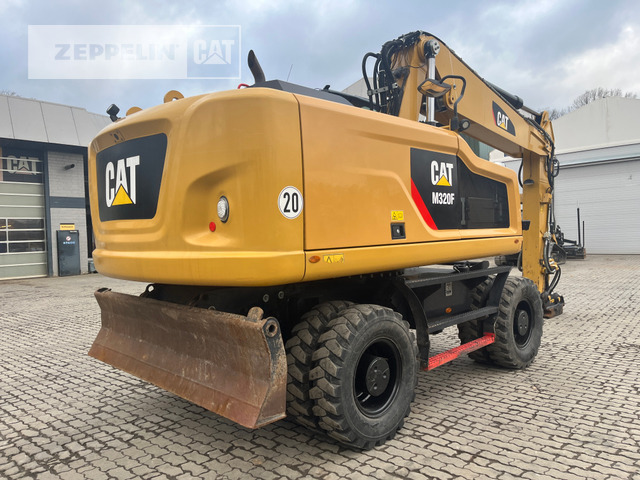 Cat M320F - Pelle sur pneus: photos 5 Cat M320F - Pelle sur pneus: photos 5