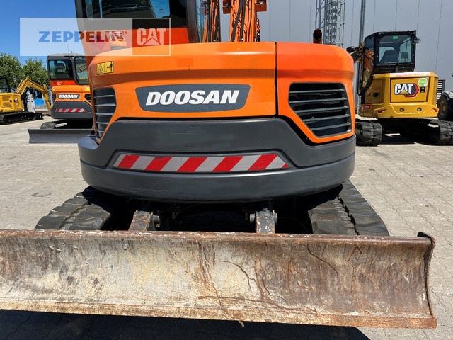 Doosan DX85R-3 - Mini pelle: photos 4 Doosan DX85R-3 - Mini pelle: photos 4