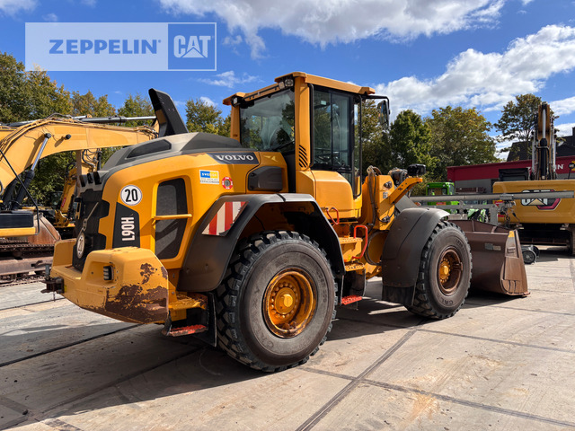 Volvo L90 - Chargeuse sur pneus: photos 3 Volvo L90 - Chargeuse sur pneus: photos 3