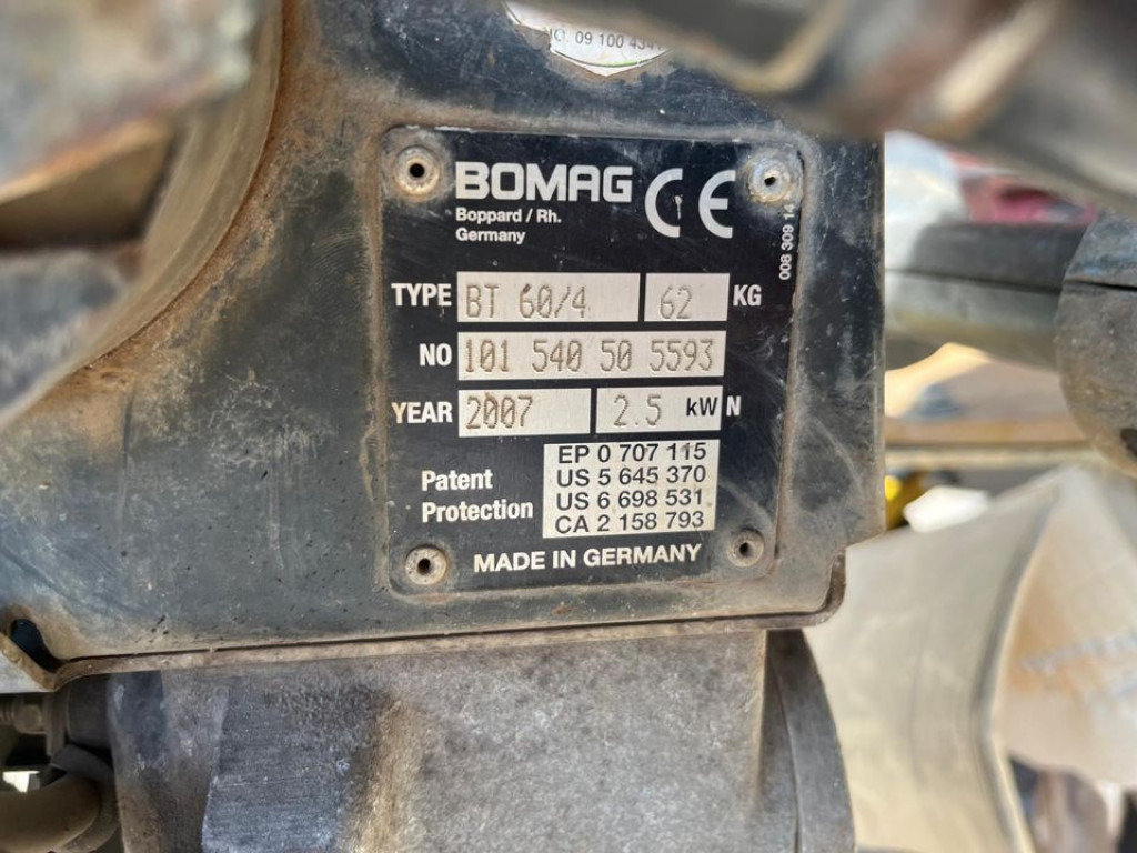 BOMAG BT 60 4 Diverse Stampfer - Engins de chantier: photos 4 BOMAG BT 60 4 Diverse Stampfer - Engins de chantier: photos 4
