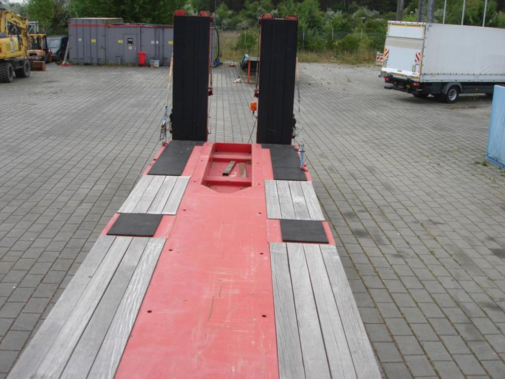 GOLDHOFER Satteltieflader STN-L 3 (245) RM Tiefladerauflieger - Semi-remorque surbaissé: photos 5 GOLDHOFER Satteltieflader STN-L 3 (245) RM Tiefladerauflieger - Semi-remorque surbaissé: photos 5