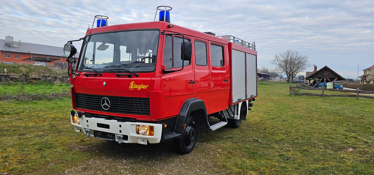 Mercedes-Benz Mautfrei Feuerwehr 814 Diff.Sperre Oldtimer - Camion de pompier: photos 2 Mercedes-Benz Mautfrei Feuerwehr 814 Diff.Sperre Oldtimer - Camion de pompier: photos 2