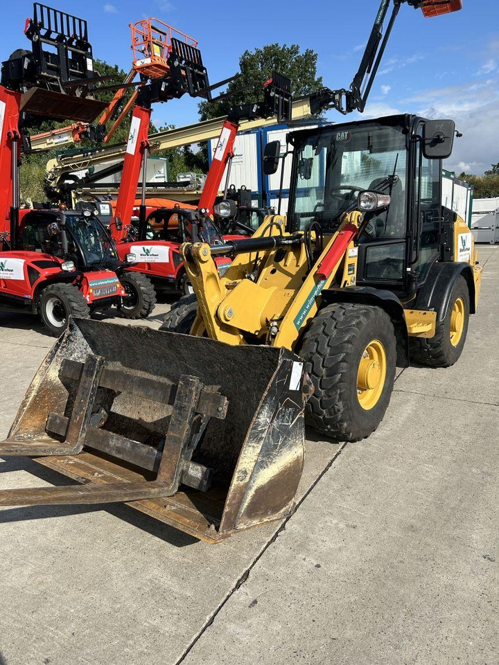 CAT 906 (9145)  - Valet de ferme: photos 3 CAT 906 (9145)  - Valet de ferme: photos 3