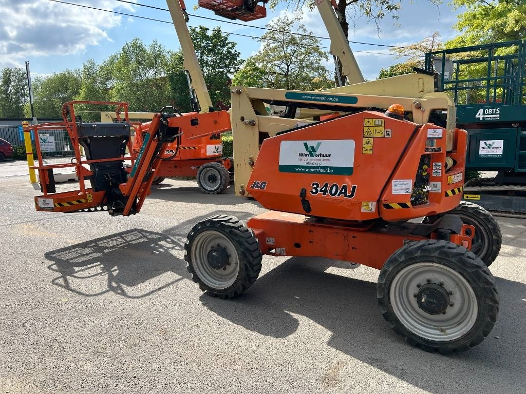 JLG 340 AJ - Nacelle articulée: photos 1 JLG 340 AJ - Nacelle articulée: photos 1