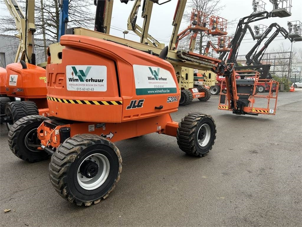 JLG 520AJ (2633) - Nacelle articulée: photos 3 JLG 520AJ (2633) - Nacelle articulée: photos 3