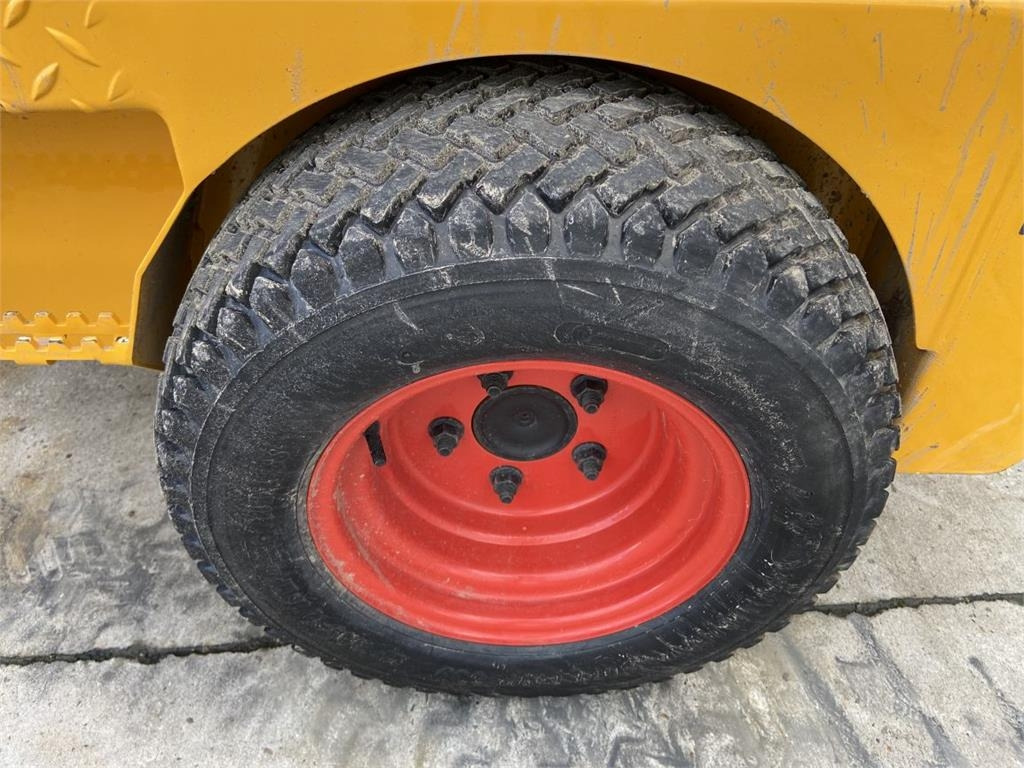 Valet de ferme Knikmops KM100 (7123): photos 10 Valet de ferme Knikmops KM100 (7123): photos 10