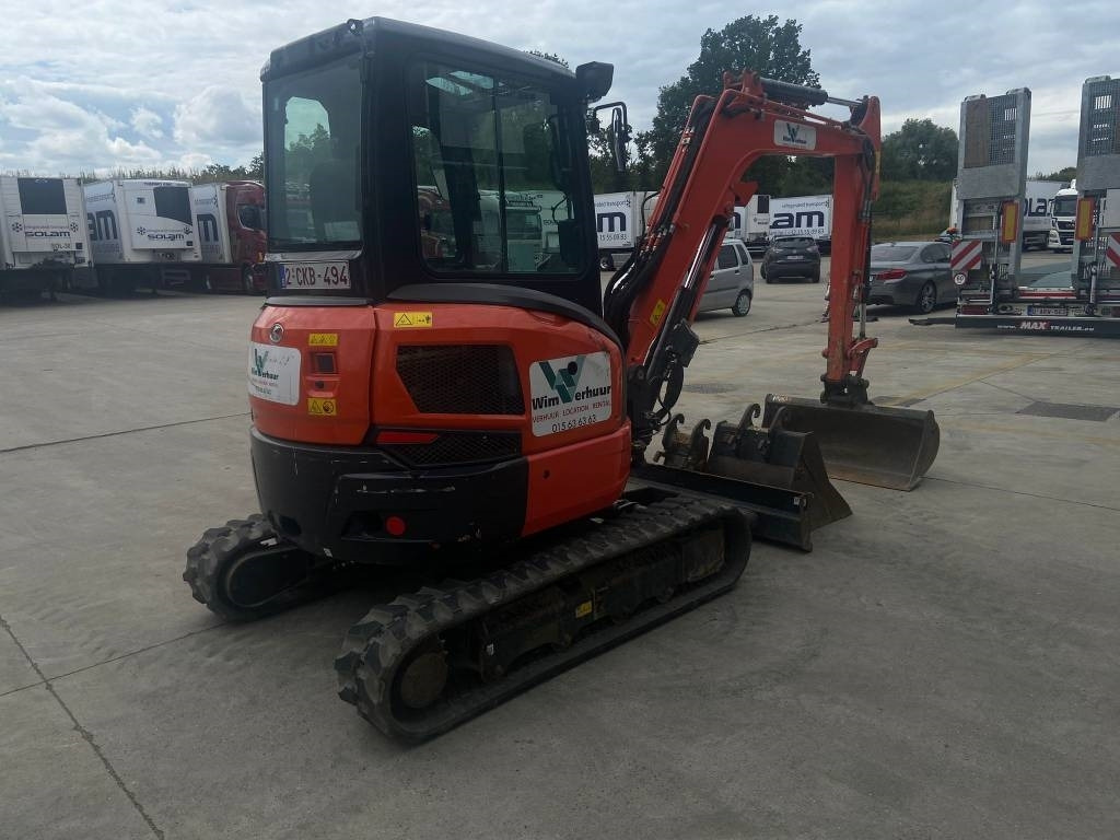 Kubota U 36-4 - Mini pelle: photos 3 Kubota U 36-4 - Mini pelle: photos 3