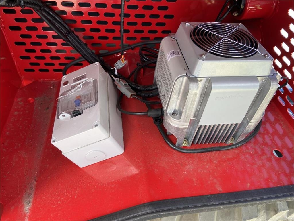 Nacelle ciseaux Magni ES1418RT (7940): photos 13 Nacelle ciseaux Magni ES1418RT (7940): photos 13