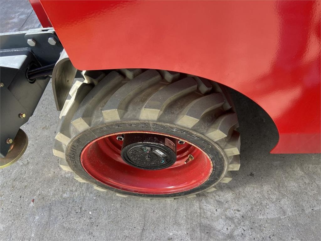 Nacelle ciseaux Magni ES1418RT (7940): photos 9 Nacelle ciseaux Magni ES1418RT (7940): photos 9