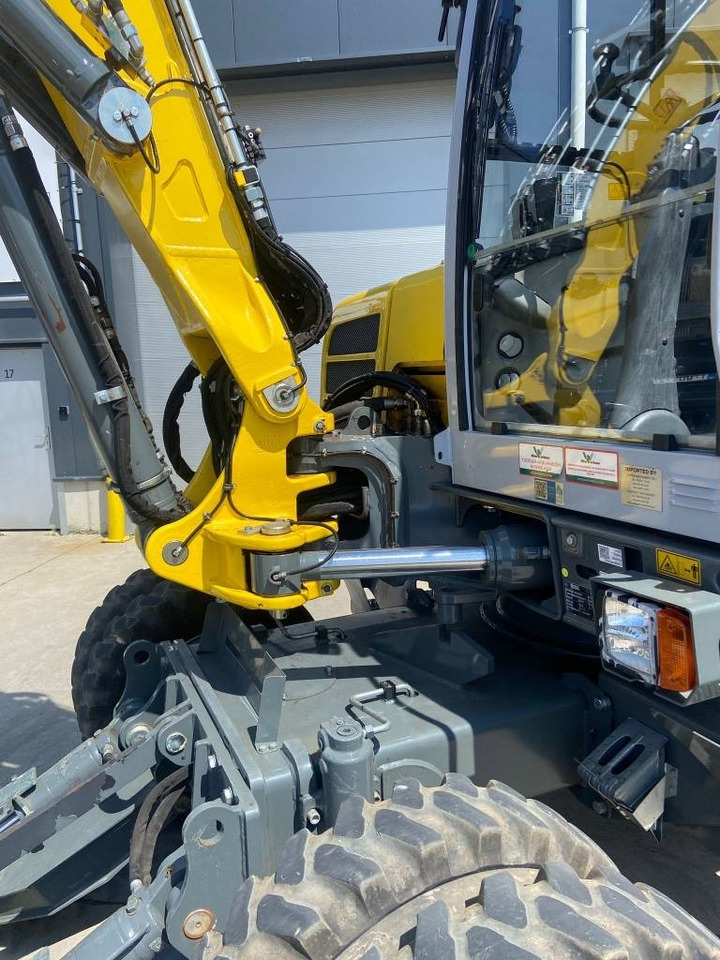 Pelle sur pneus Wacker Neuson EW 100: photos 11