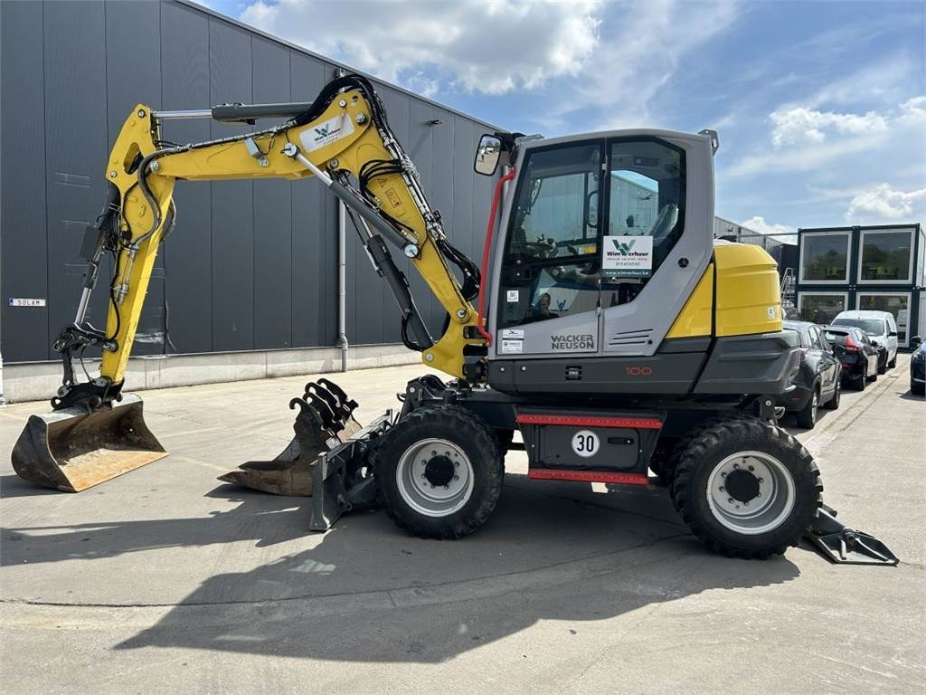 Wacker Neuson EW100 (9020) - Pelle sur pneus: photos 1 Wacker Neuson EW100 (9020) - Pelle sur pneus: photos 1