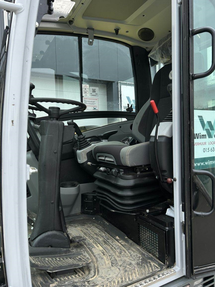 Pelle sur pneus Wacker Neuson EW65 (8946): photos 18