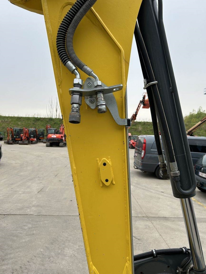 Pelle sur pneus Wacker Neuson EW65 (8946): photos 12