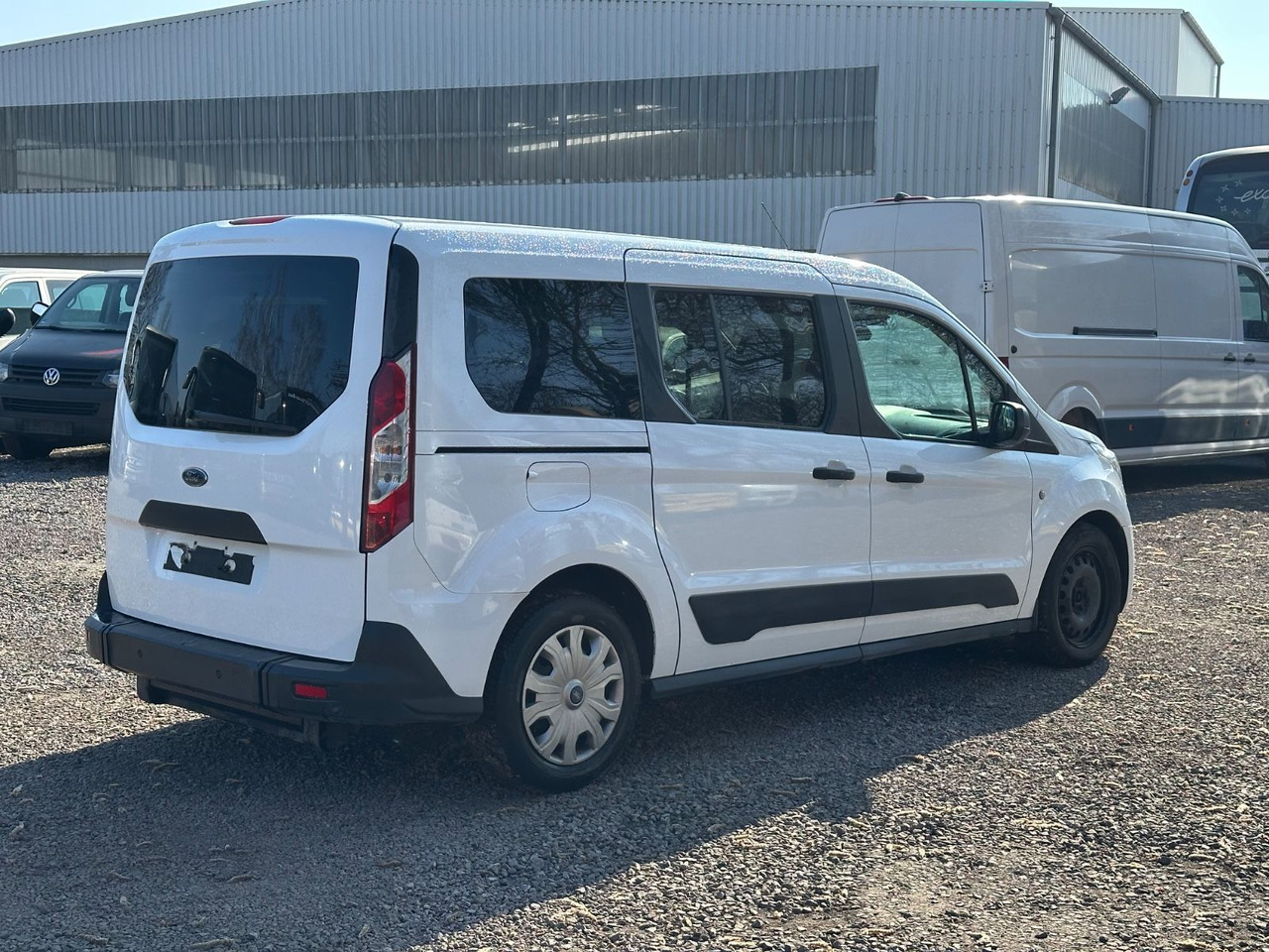 Ford Grand Tourneo 1.5 EcoBlue 74kW Auto Trend - Transport de personnes: photos 2 Ford Grand Tourneo 1.5 EcoBlue 74kW Auto Trend - Transport de personnes: photos 2