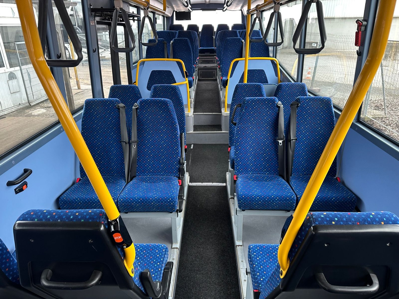 Iveco Irisbus Crossway LE SFR 162 *AC*100 km/h*Schalt Iveco Irisbus Crossway LE SFR 162 *AC*100 km/h*Schalt - Bus urbain: photos 5 Iveco Irisbus Crossway LE SFR 162 *AC*100 km/h*Schalt Iveco Irisbus Crossway LE SFR 162 *AC*100 km/h*Schalt - Bus urbain: photos 5