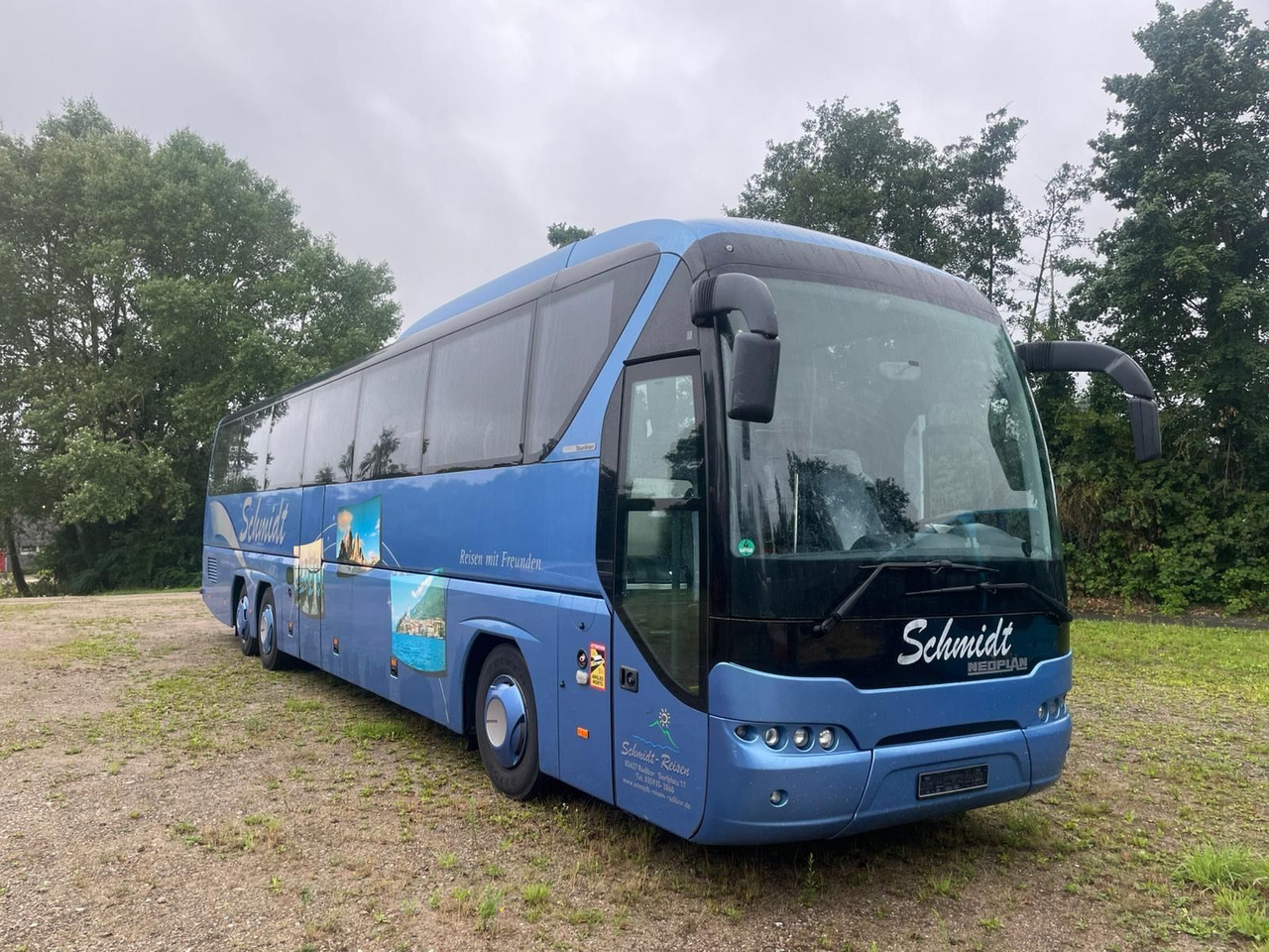 Neoplan Tourliner L P22 (59 Sitze*Schalt*TOP*DE) - Autocar: photos 1 Neoplan Tourliner L P22 (59 Sitze*Schalt*TOP*DE) - Autocar: photos 1