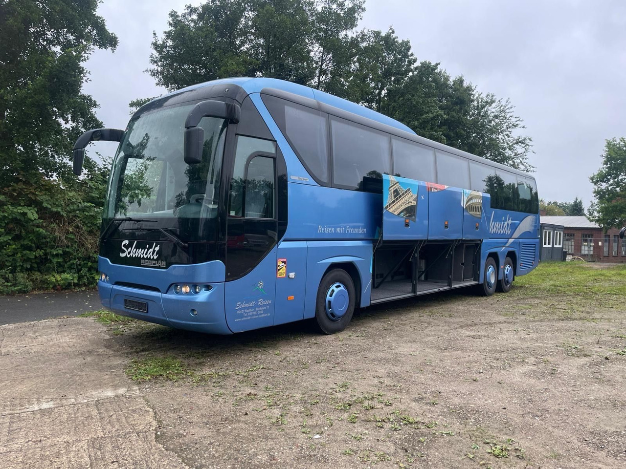 Neoplan Tourliner L P22 (59 Sitze*Schalt*TOP*DE) - Autocar: photos 3 Neoplan Tourliner L P22 (59 Sitze*Schalt*TOP*DE) - Autocar: photos 3