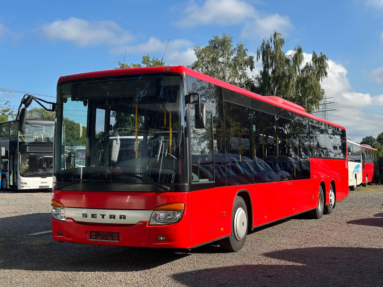 Setra S 418 LE Business (58 Sitze*367 tKm*TOP) - Bus urbain: photos 1 Setra S 418 LE Business (58 Sitze*367 tKm*TOP) - Bus urbain: photos 1