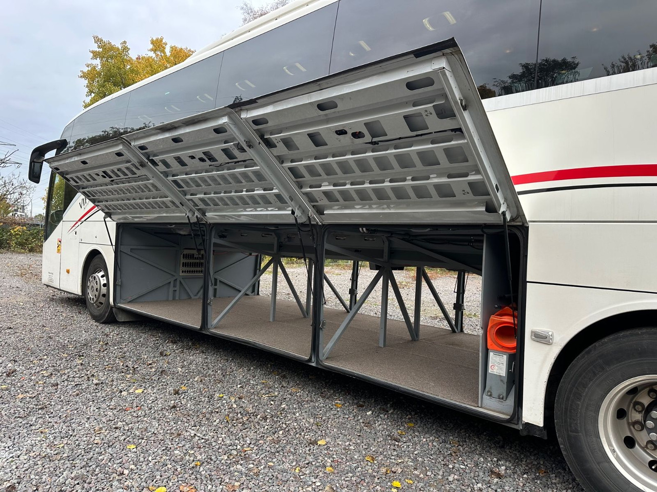 Setra S 516 HD/2A (Heck WC+Küche*DE-Bus) - Autocar: photos 4 Setra S 516 HD/2A (Heck WC+Küche*DE-Bus) - Autocar: photos 4